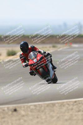 media/Sep-20-2025-TrackDaz (Sat) [[27f0cde673]]/A Group/2pm (Turn 9)/